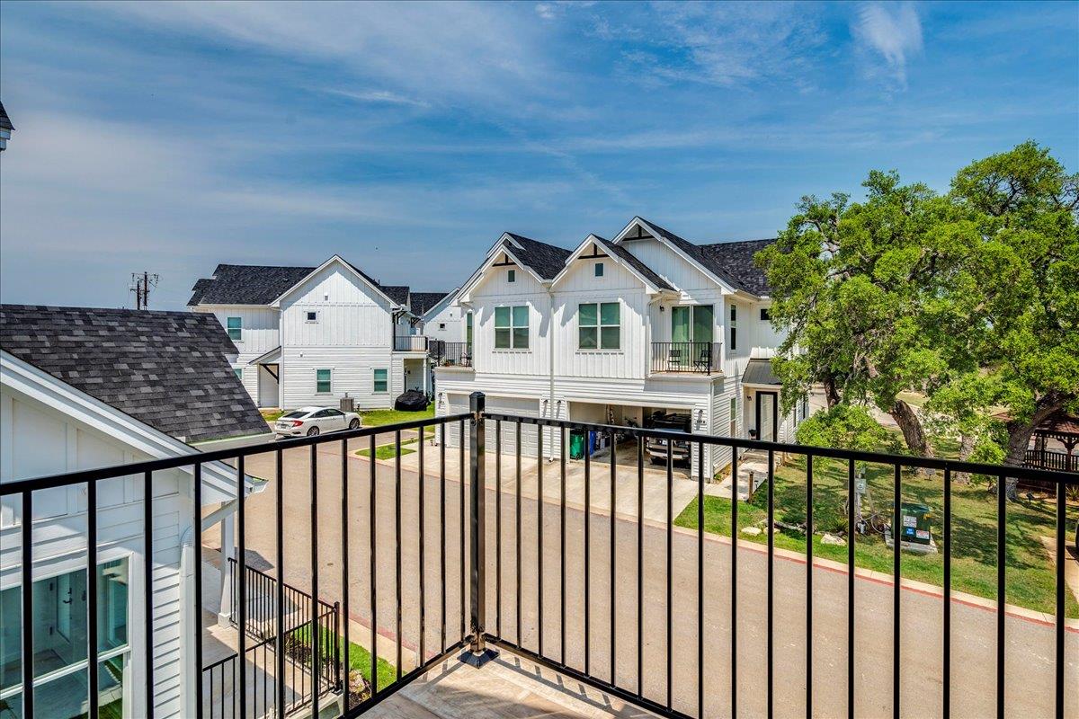 136 Lourdes Ct # B, Dripping Springs, TX 78620