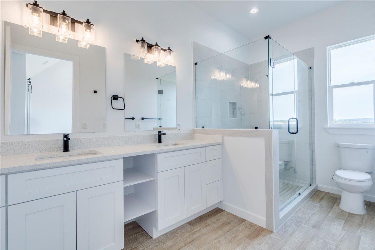 136 Lourdes Ct # B, Dripping Springs, TX 78620