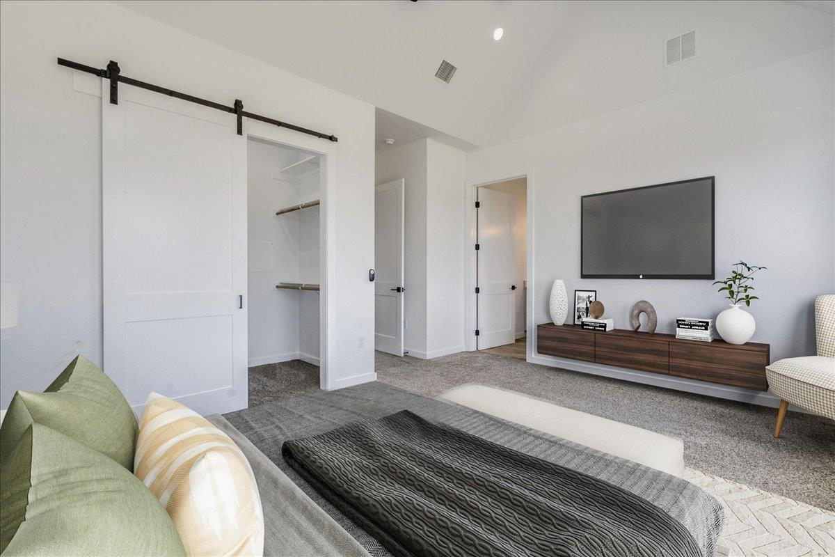 136 Lourdes Ct # B, Dripping Springs, TX 78620