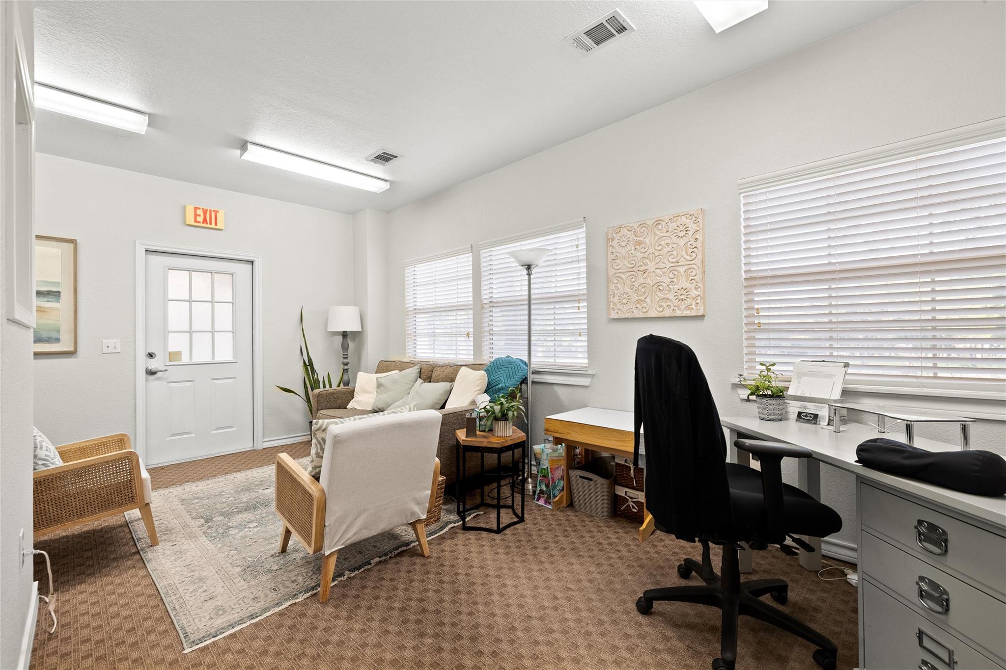 800 W Highway 290 # D, Dripping Springs, TX 78620