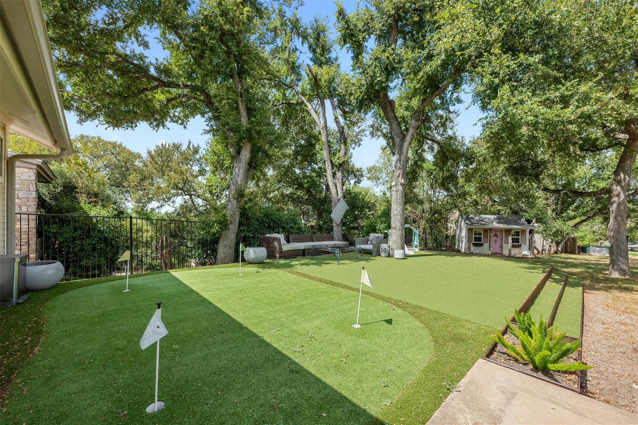 1304 Quaker Ridge Dr, Austin, TX 78746