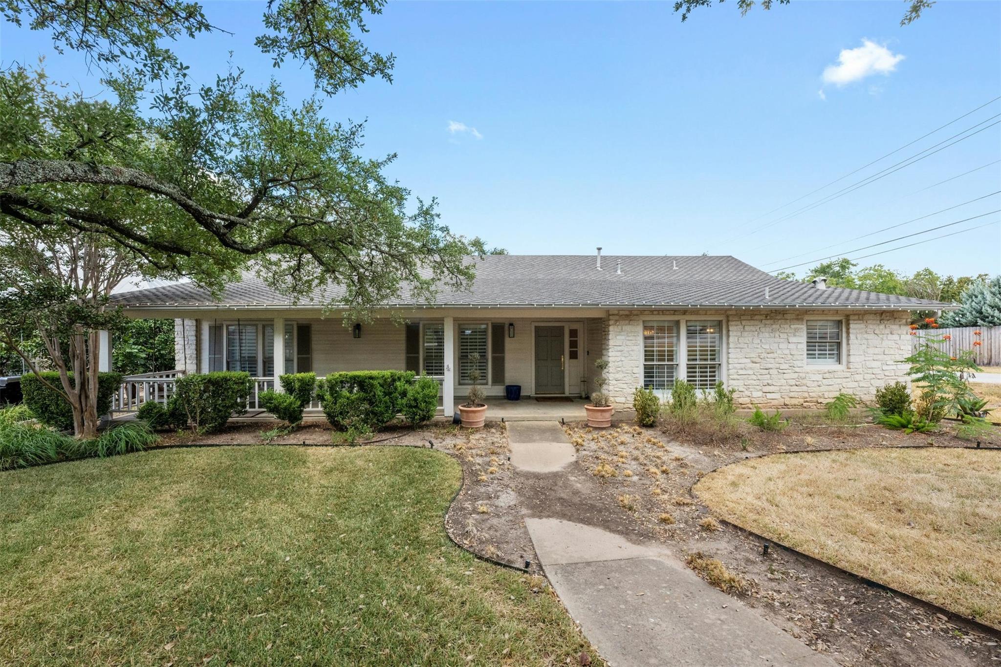 1304 Quaker Ridge Dr, Austin, TX 78746