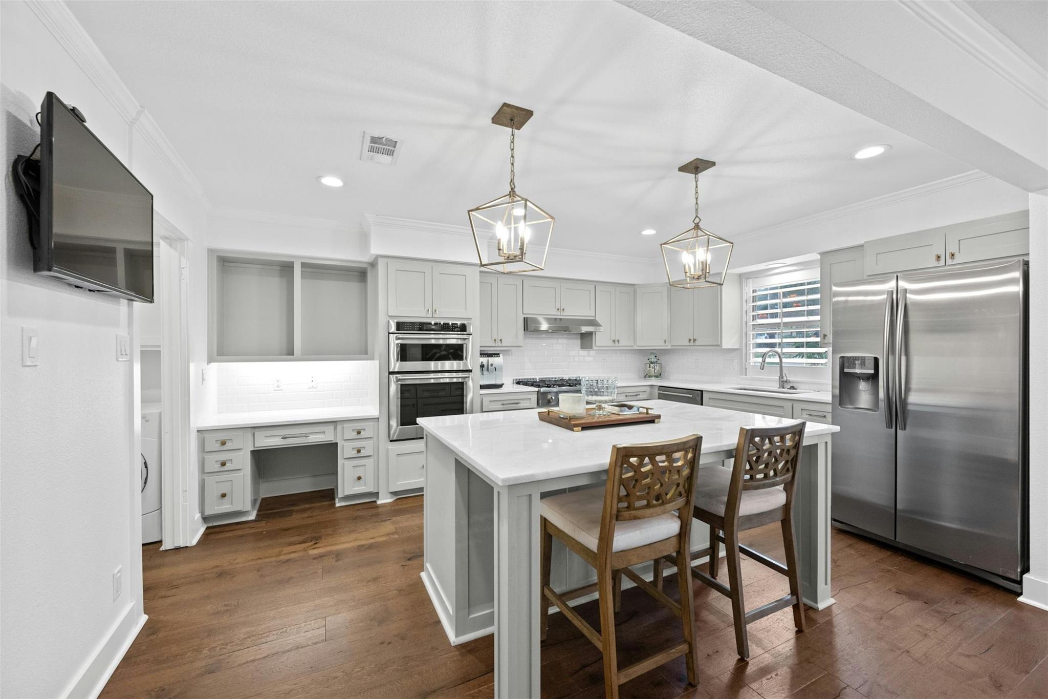 1304 Quaker Ridge Dr, Austin, TX 78746