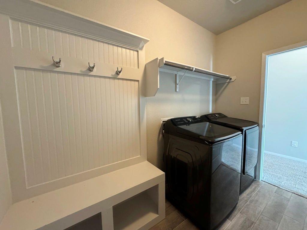 295 Rimrock Ct, Bastrop, TX 78602