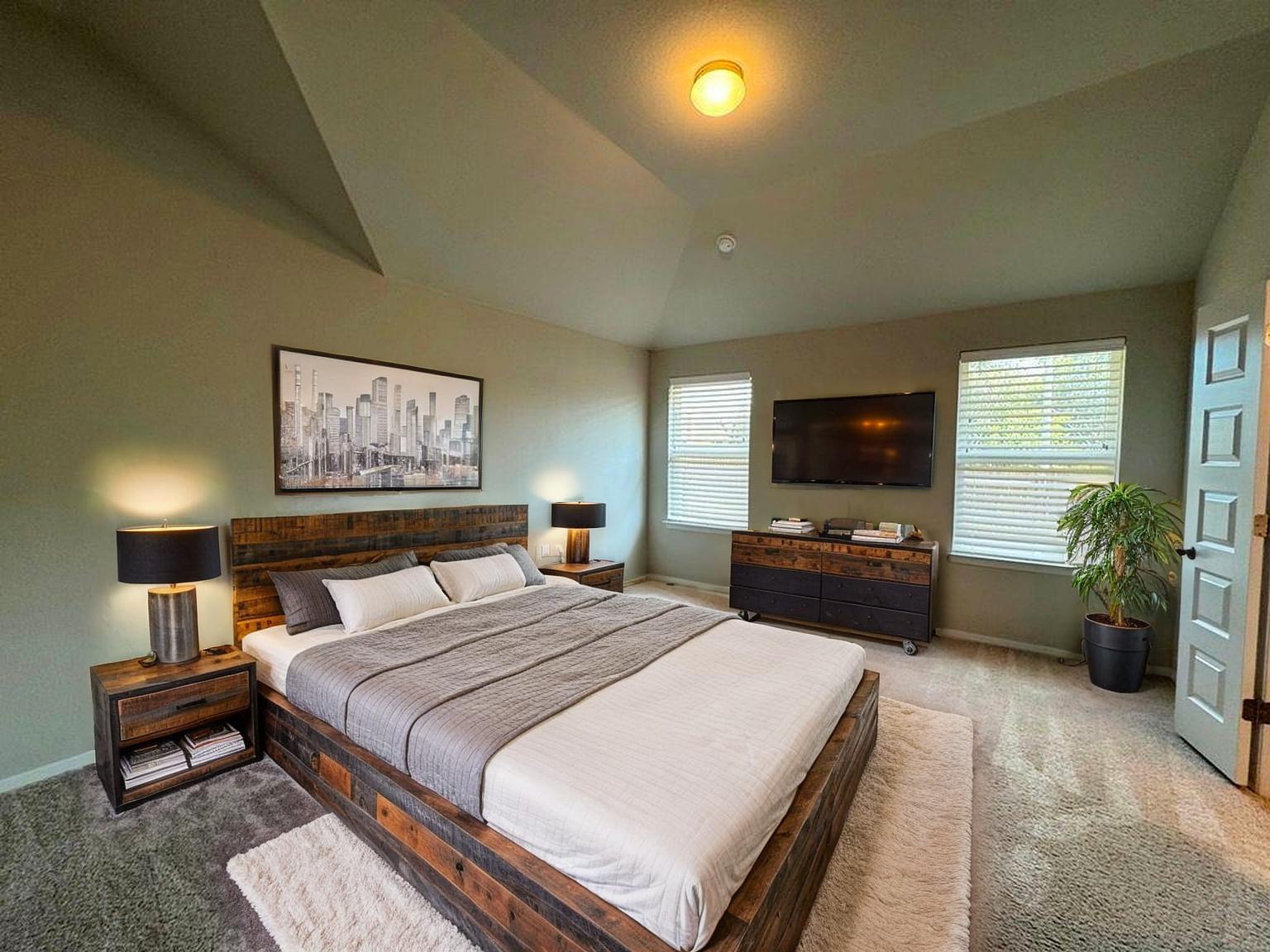 295 Rimrock Ct, Bastrop, TX 78602