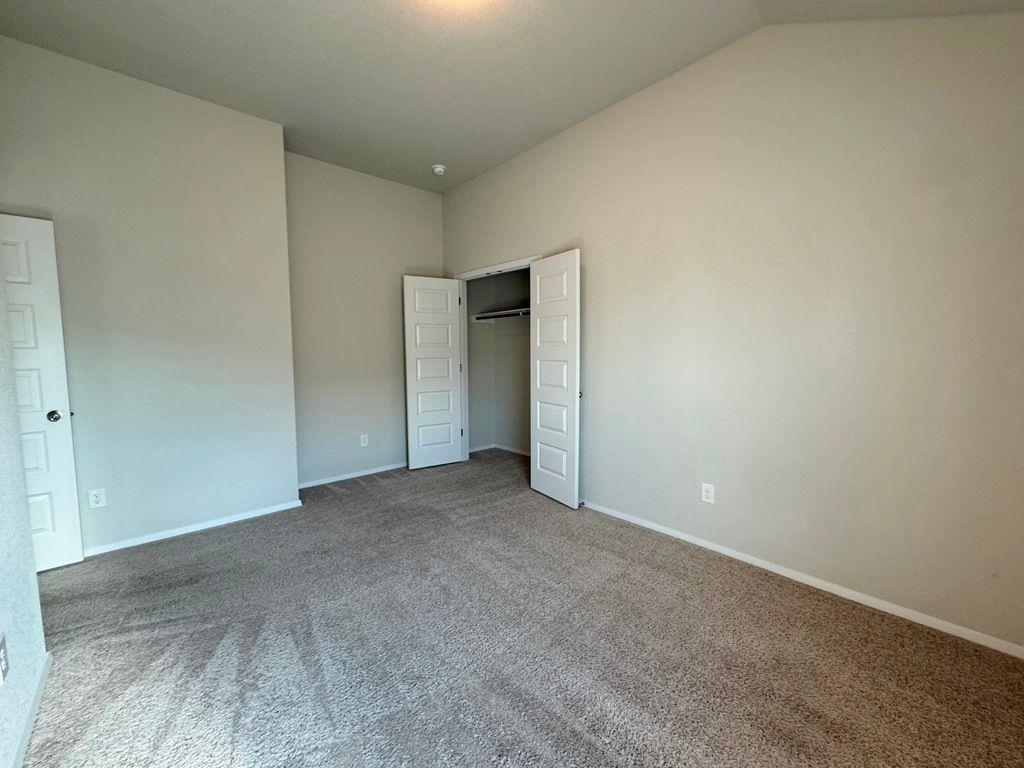 295 Rimrock Ct, Bastrop, TX 78602