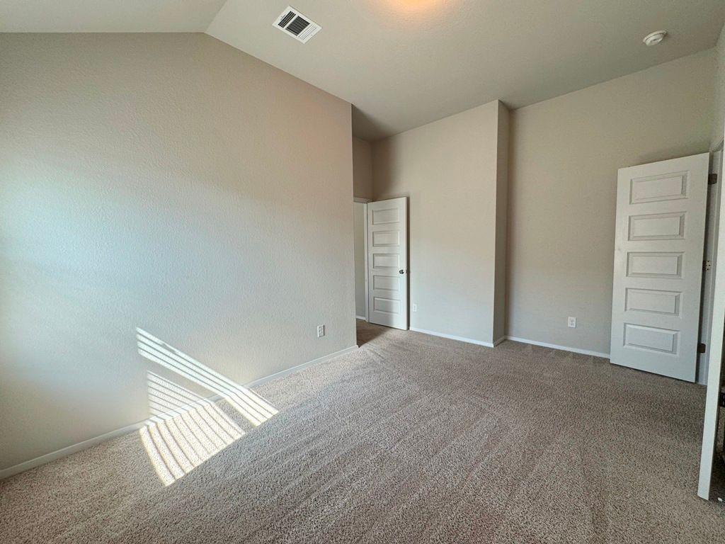 295 Rimrock Ct, Bastrop, TX 78602