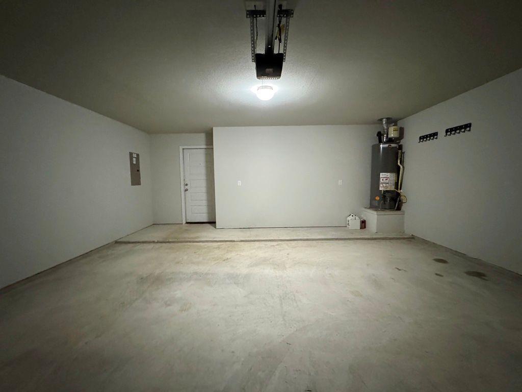 295 Rimrock Ct, Bastrop, TX 78602