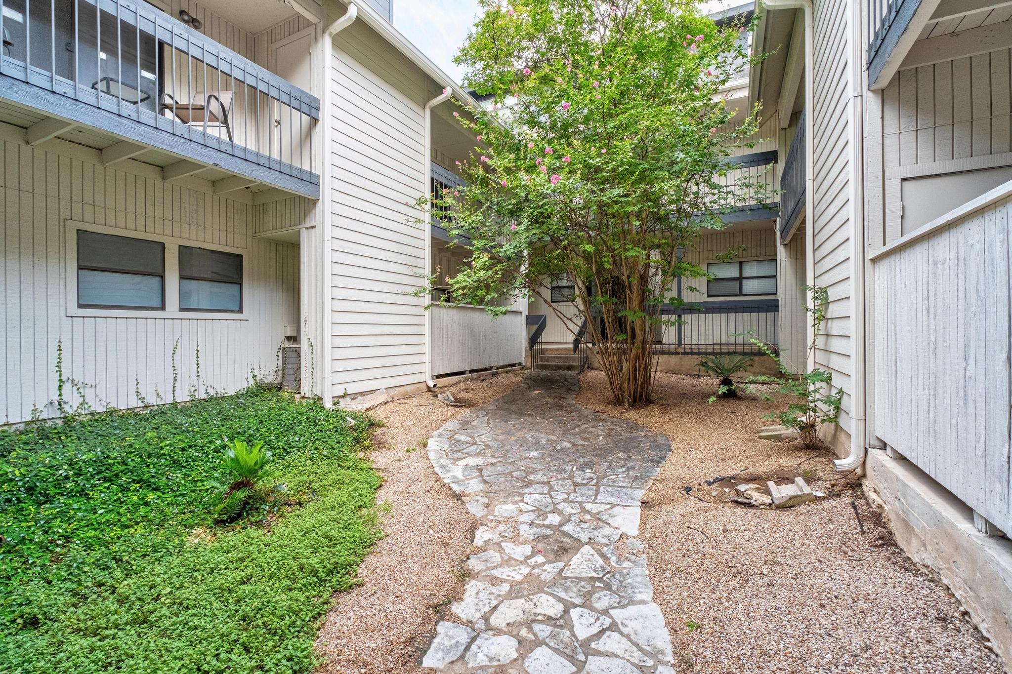 1411 Norwalk Ln # 104, Austin, TX 78703
