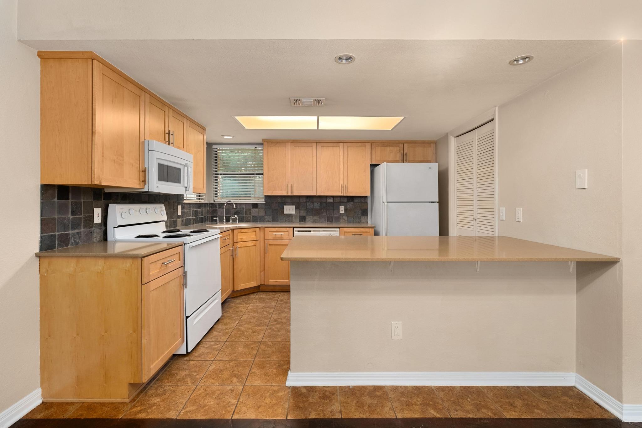 1411 Norwalk Ln # 104, Austin, TX 78703