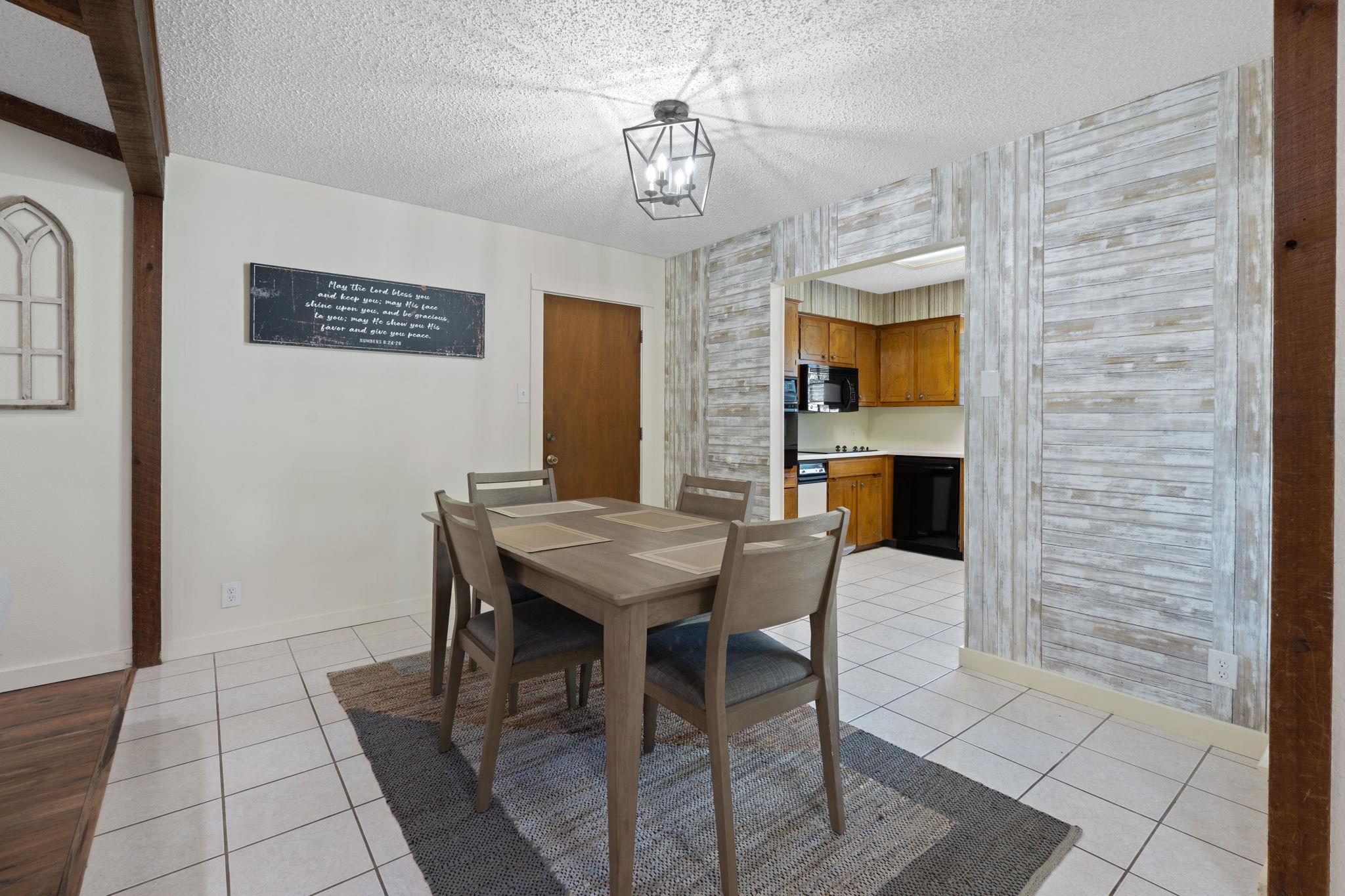 8004 Red Willow Dr, Austin, TX 78736