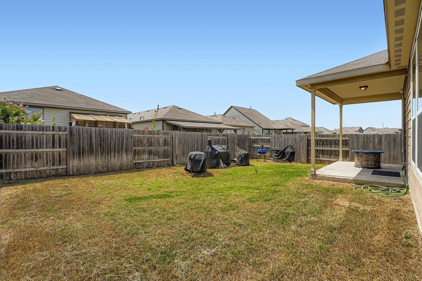 175 Eves Necklace Dr, Buda, TX 78610