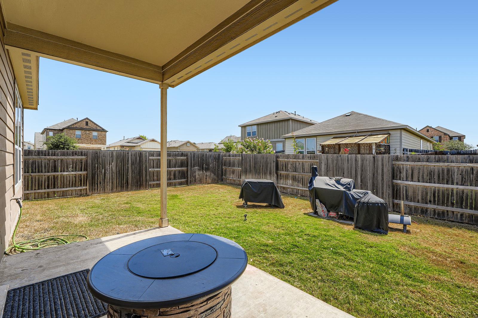 175 Eves Necklace Dr, Buda, TX 78610