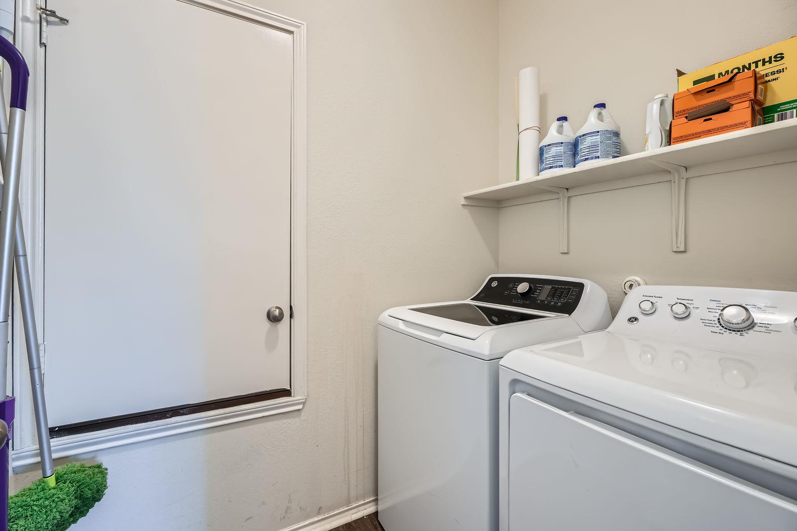 175 Eves Necklace Dr, Buda, TX 78610