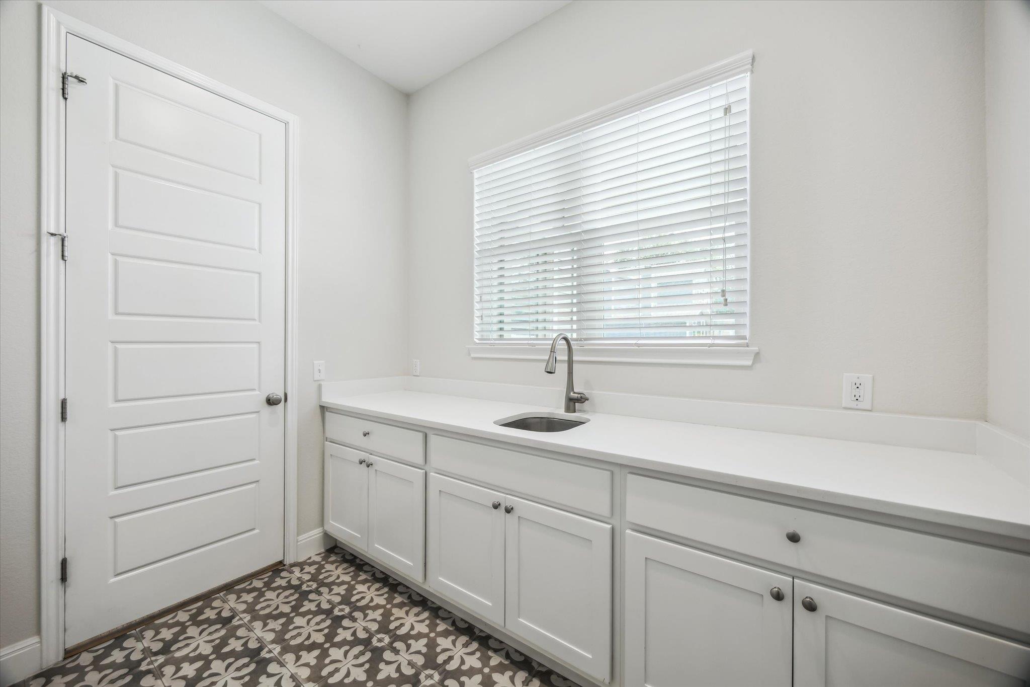 1216 Forest St, Georgetown, TX 78626