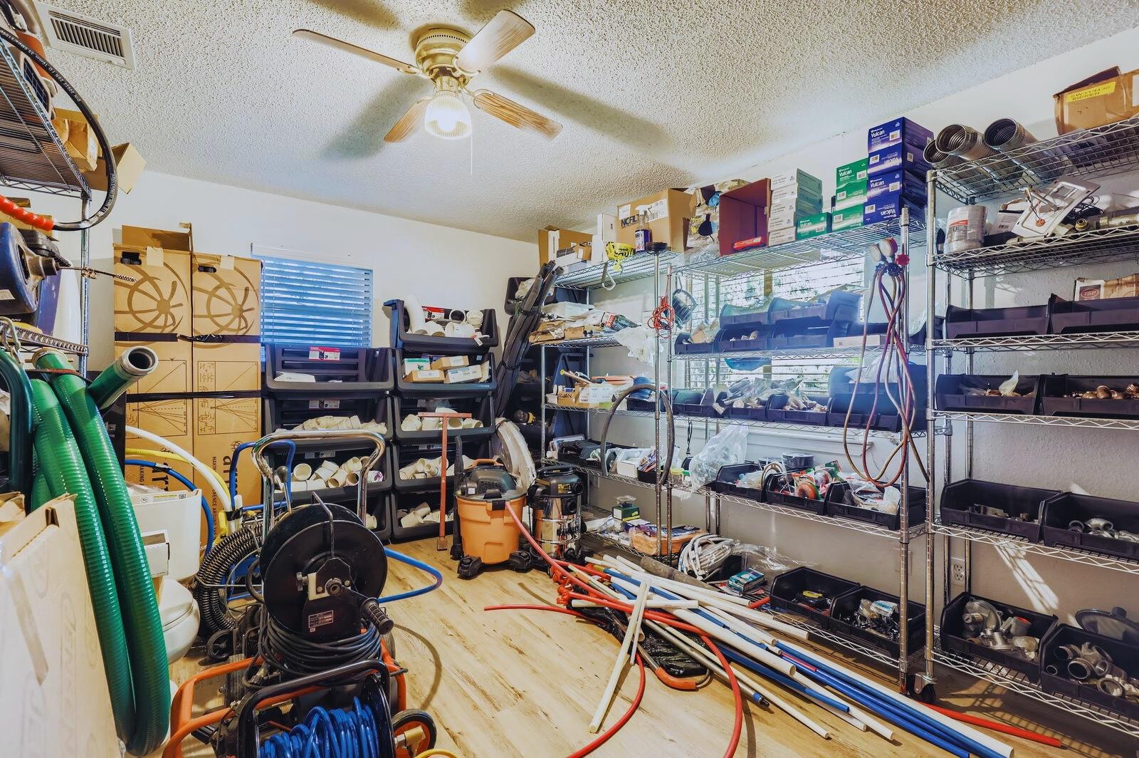 108 W Austin Ave, Hutto, TX 78634