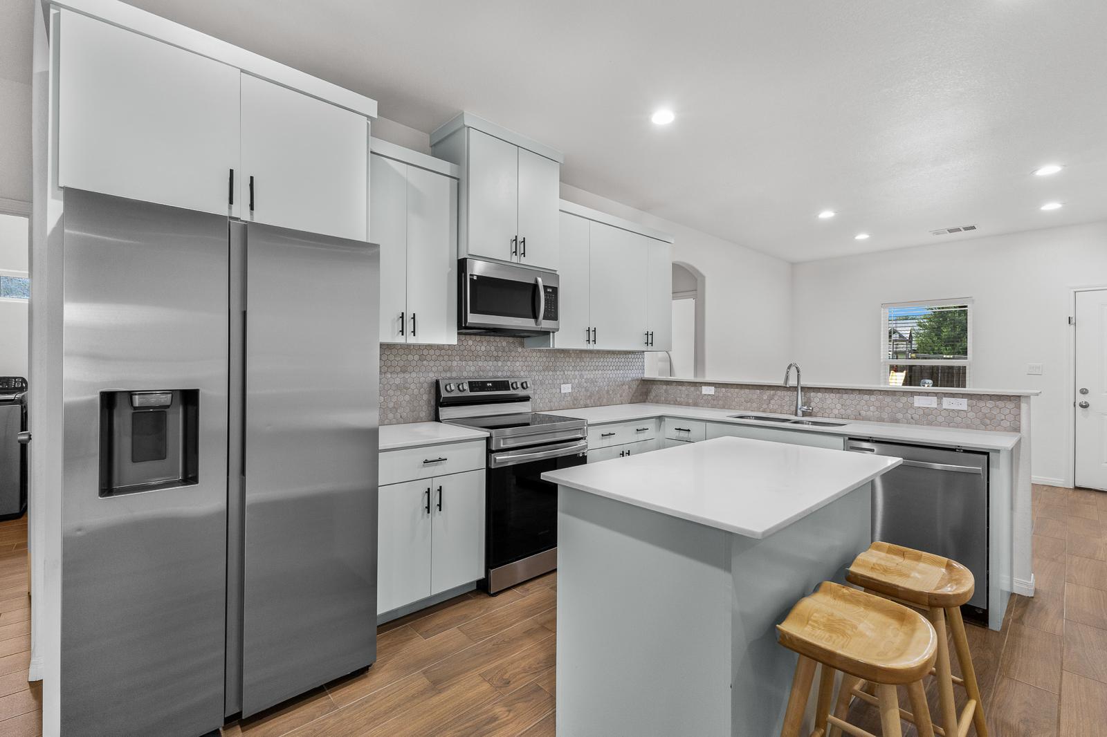 129 Kawainui Ln, Bastrop, TX 78602