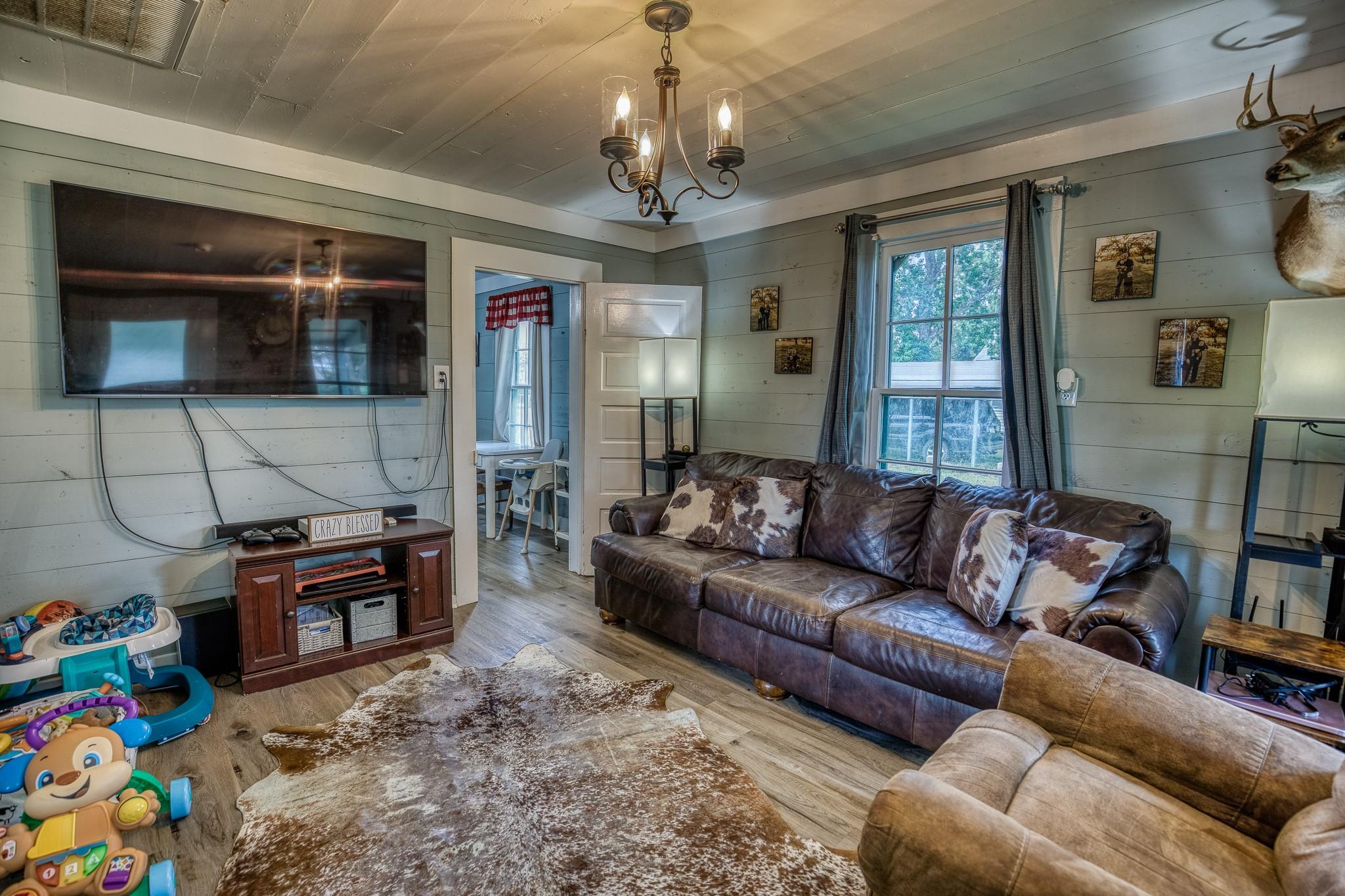 2578 County Road 121, Caldwell, TX 77836