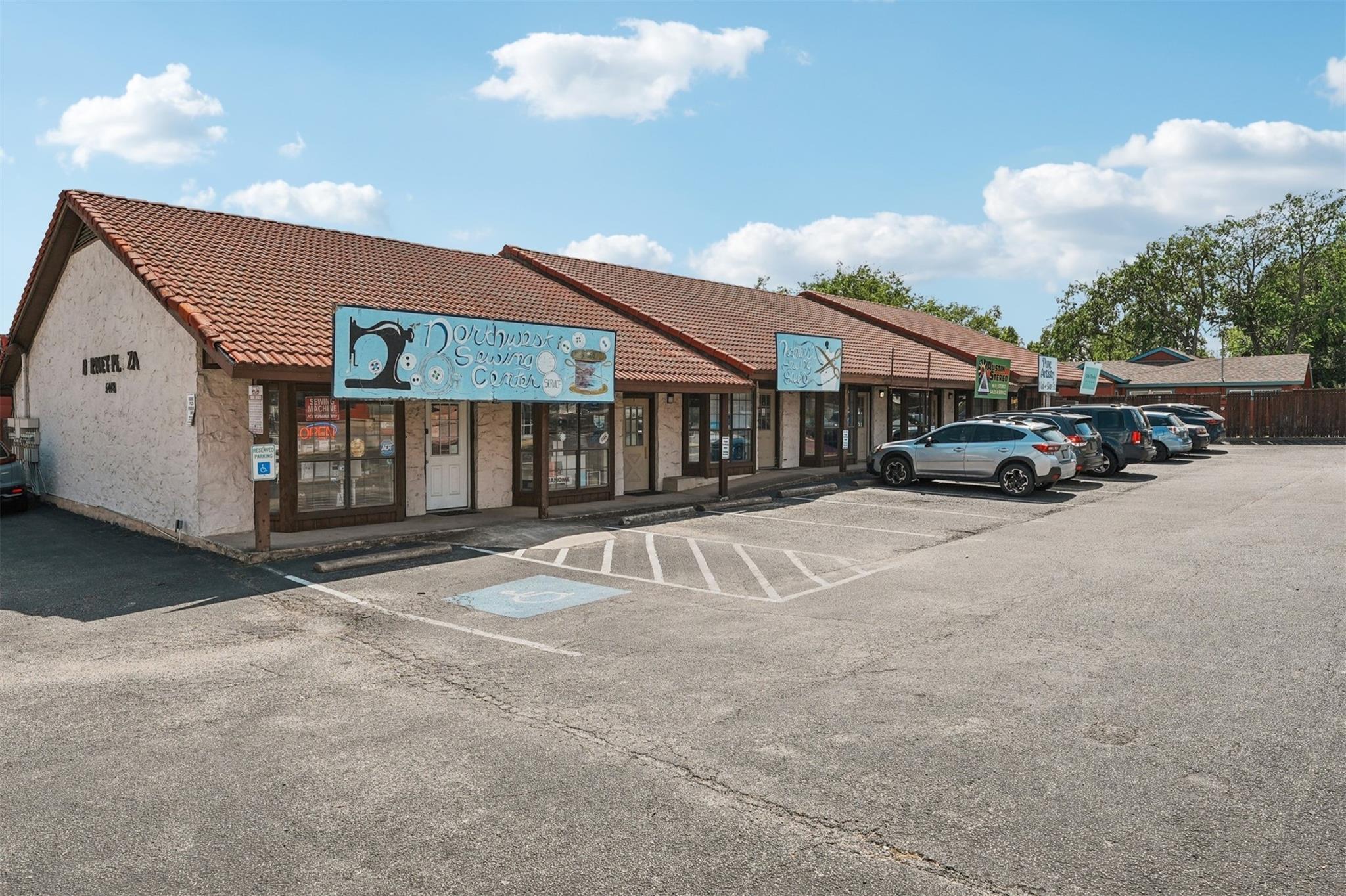 2114 Shoalmont Dr, Austin, TX 78756