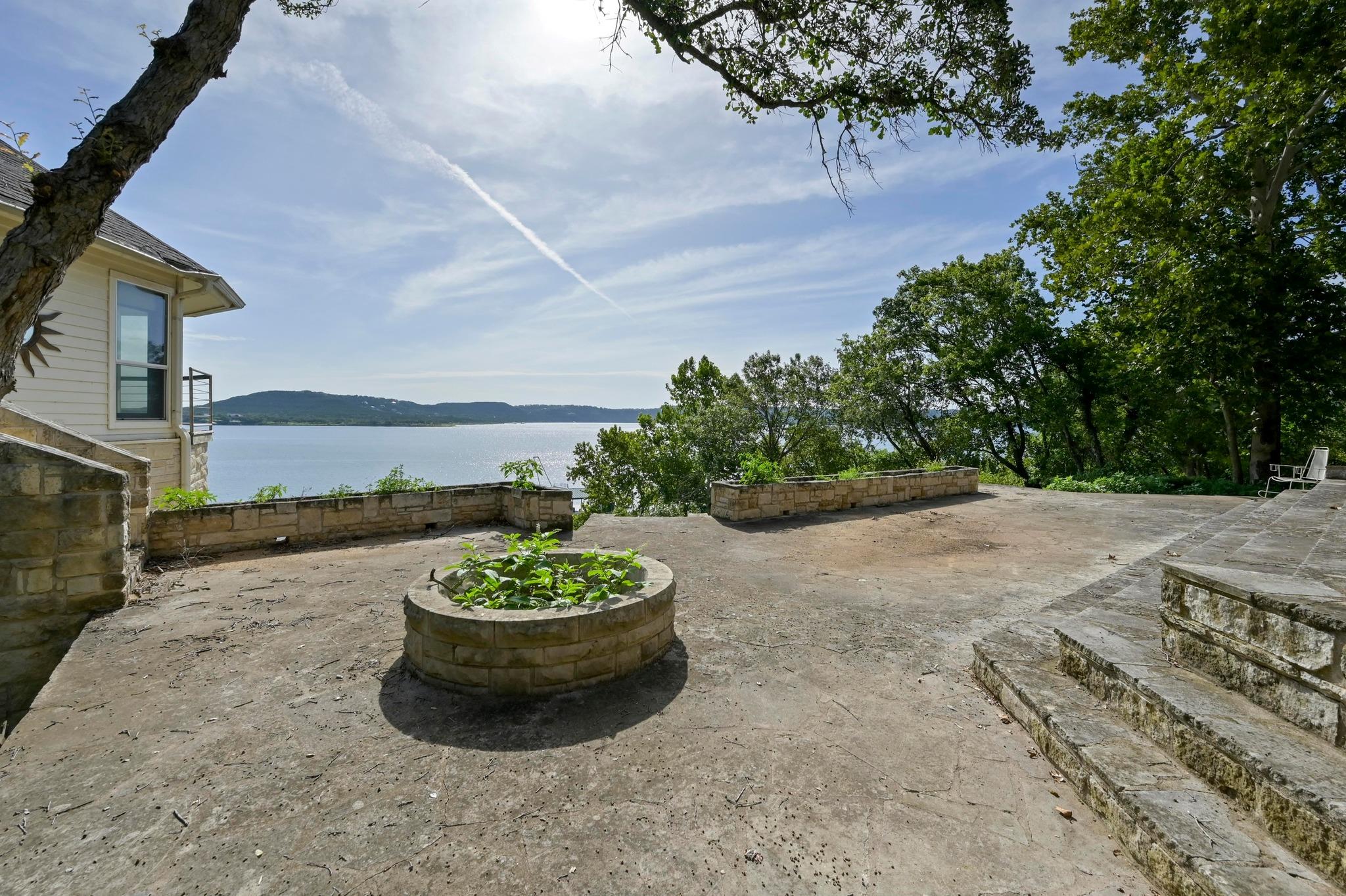 5252 McCormick Mountain Dr, Austin, TX 78734