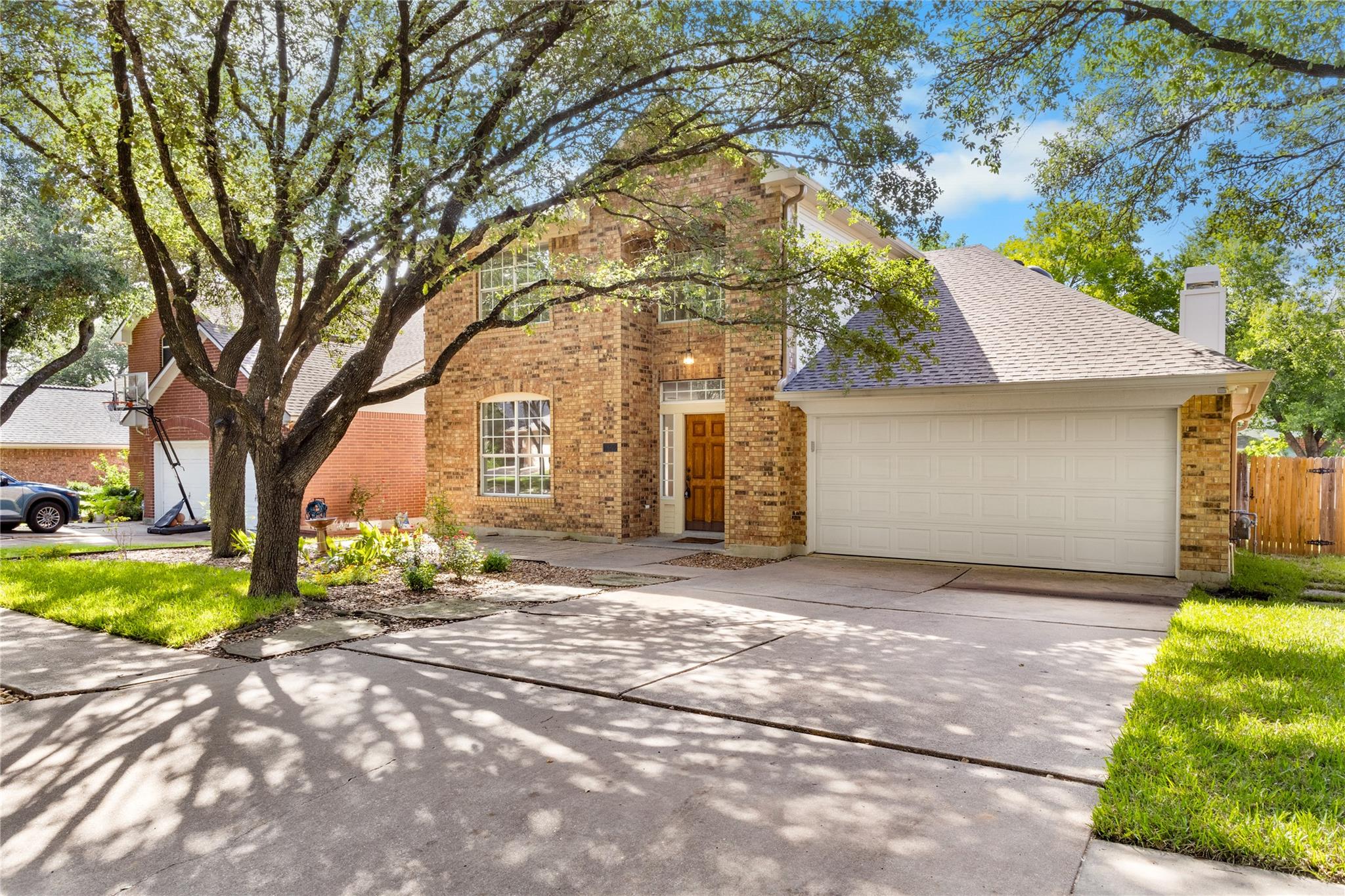 1872 Dapplegrey Ln, Austin, TX 78727
