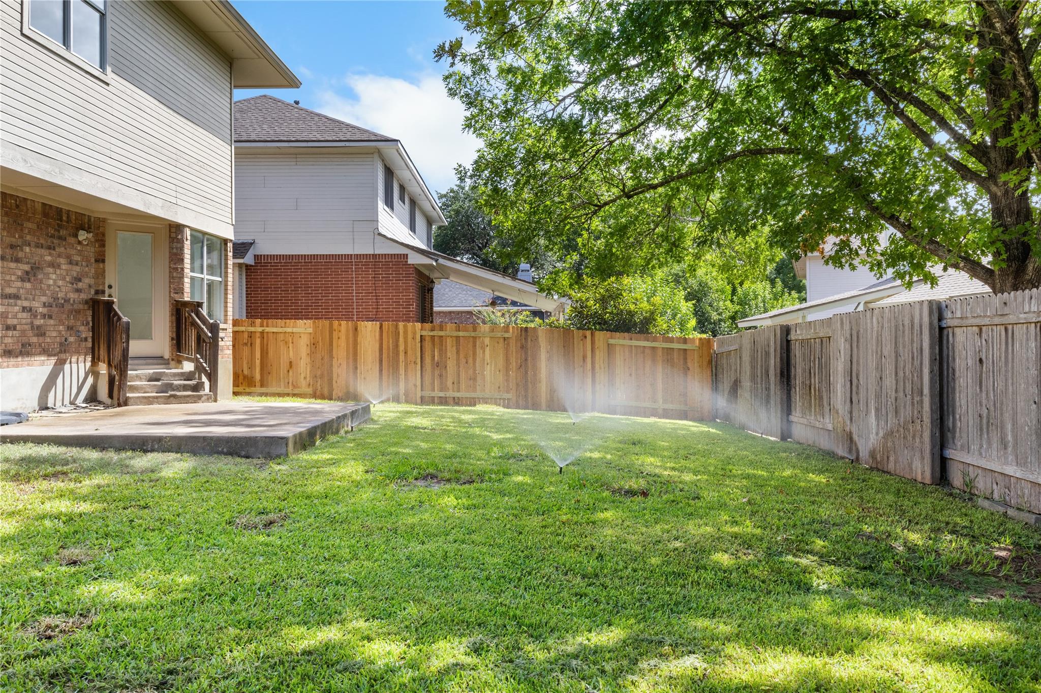 1872 Dapplegrey Ln, Austin, TX 78727