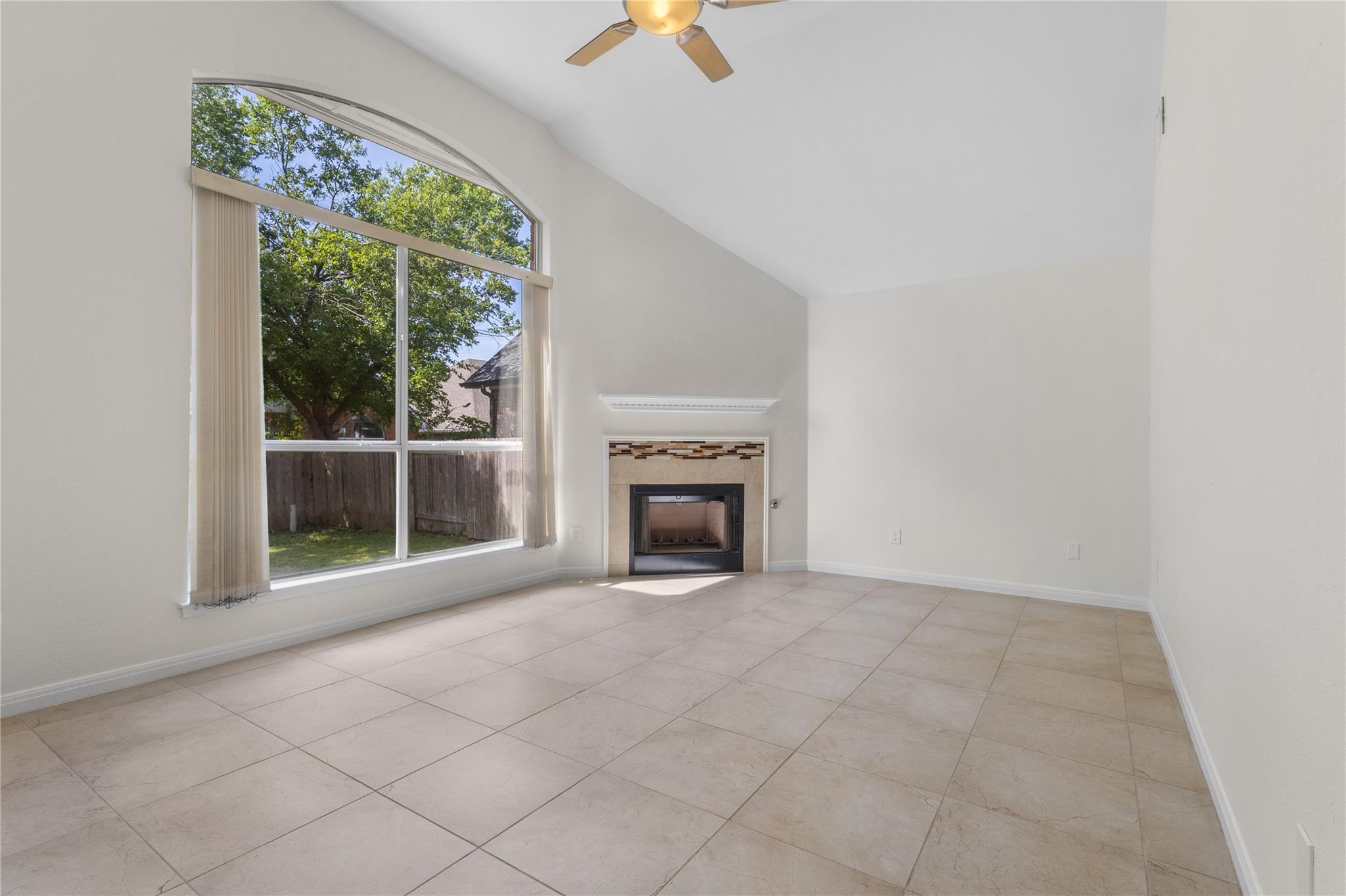 1872 Dapplegrey Ln, Austin, TX 78727
