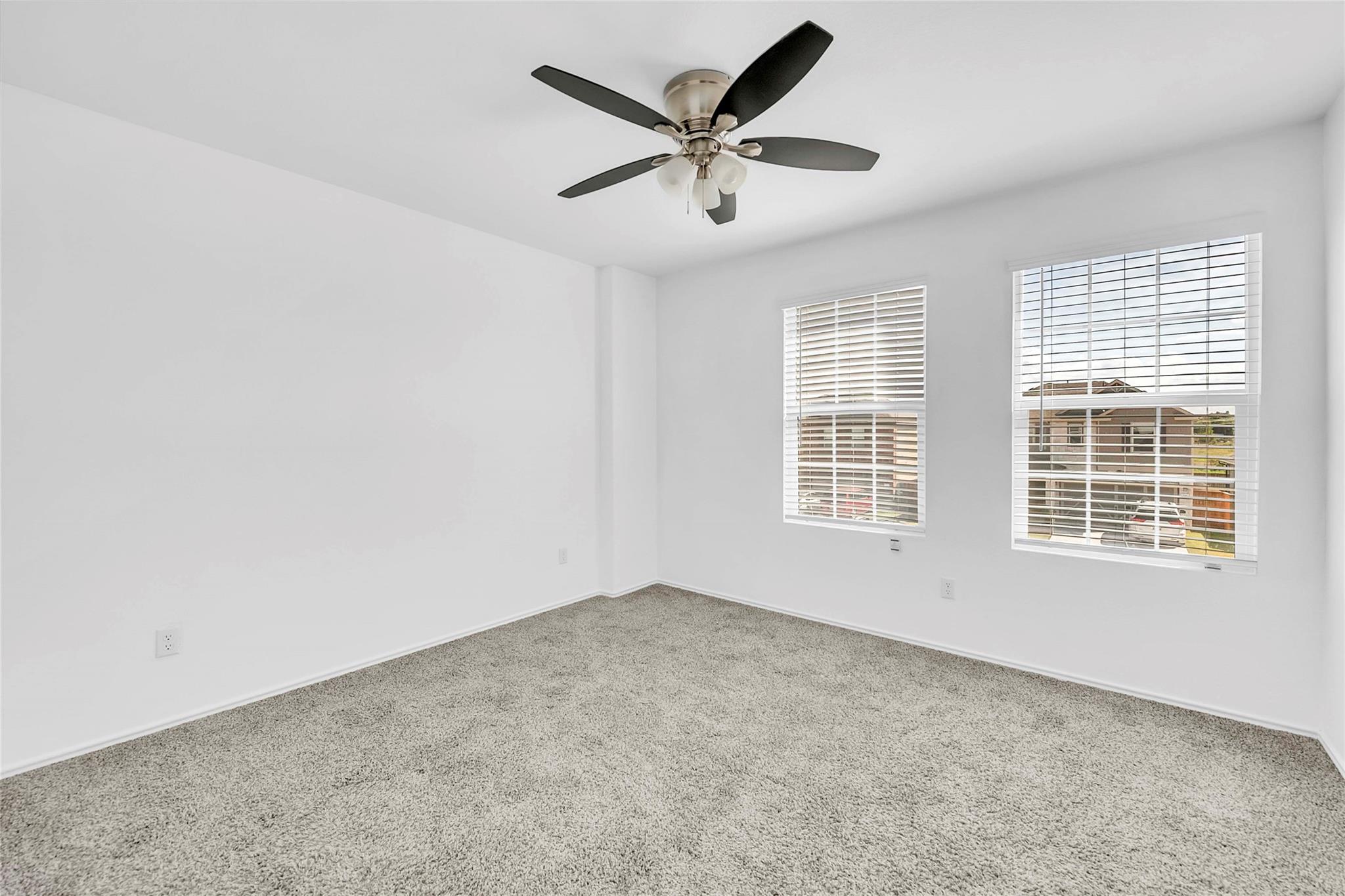 132 Bronco Billy Dr, Jarrell, TX 76537