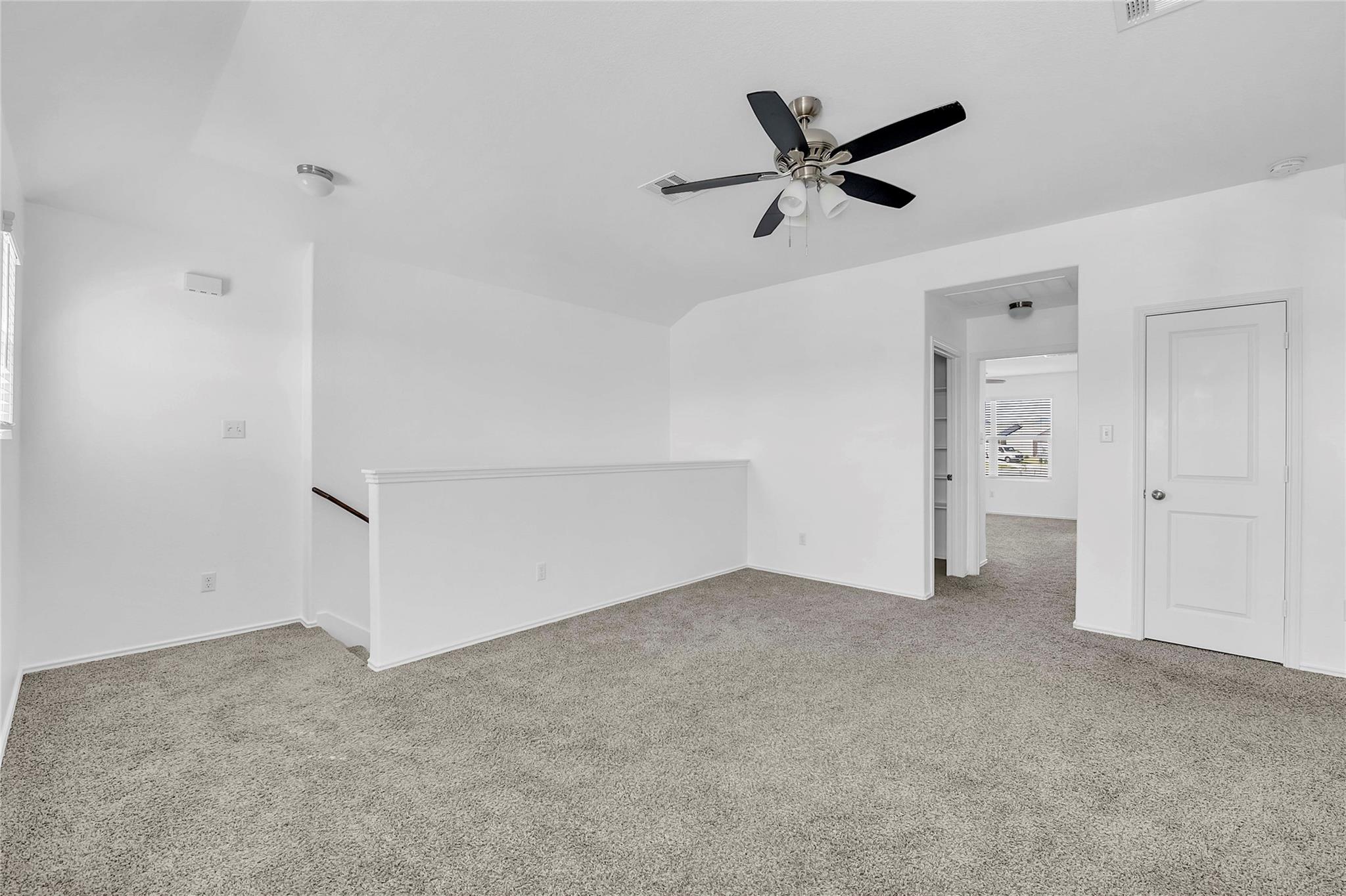 132 Bronco Billy Dr, Jarrell, TX 76537