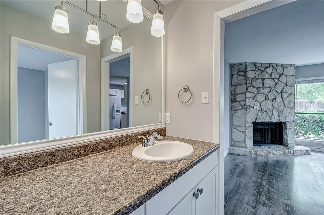 4307 S 1st St # 108, Austin, TX 78745