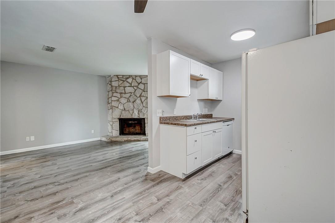 4307 S 1st St # 108, Austin, TX 78745