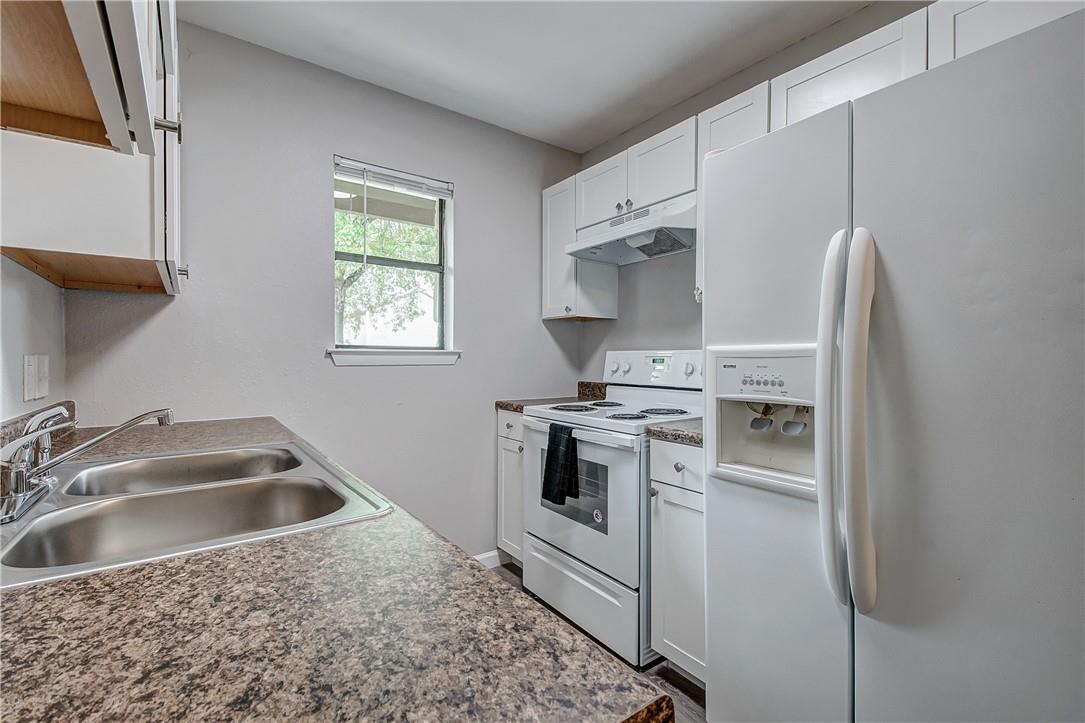 4307 S 1st St # 108, Austin, TX 78745