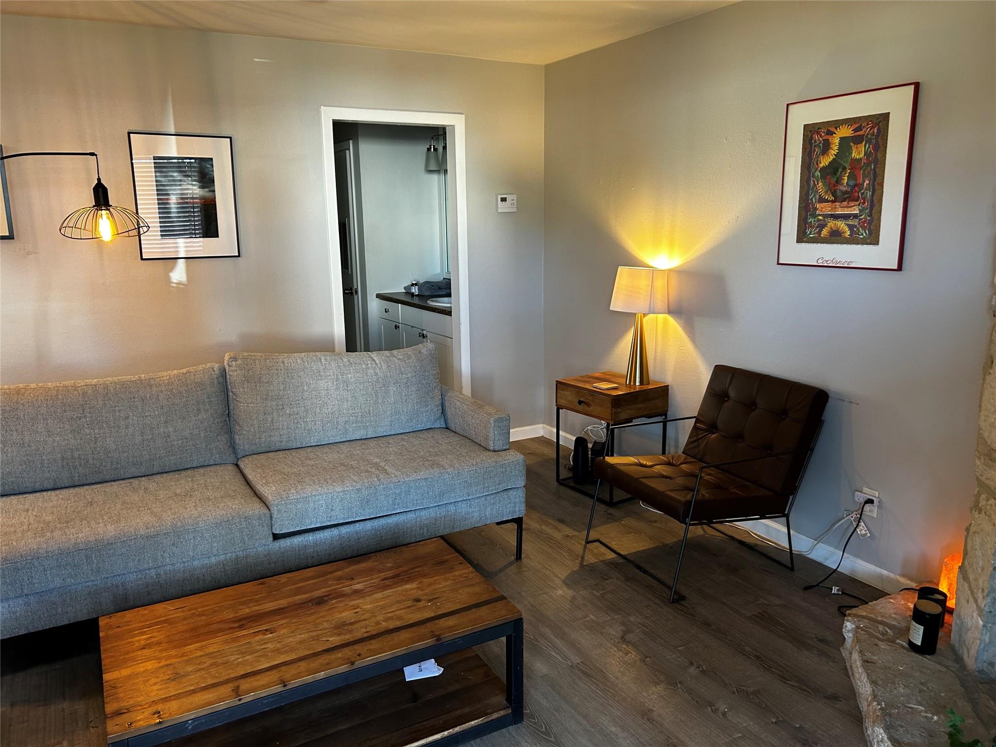 4307 S 1st St # 108, Austin, TX 78745