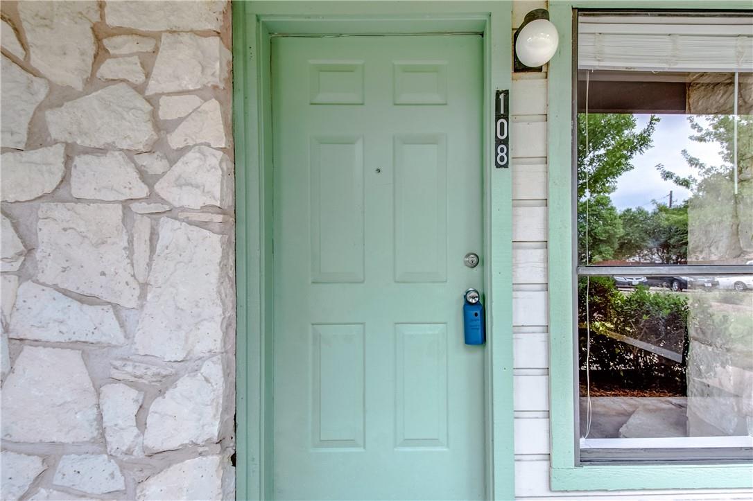 4307 S 1st St # 108, Austin, TX 78745