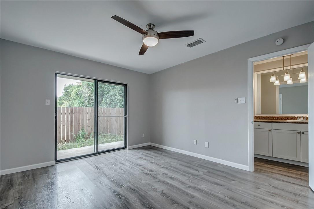 4307 S 1st St # 108, Austin, TX 78745