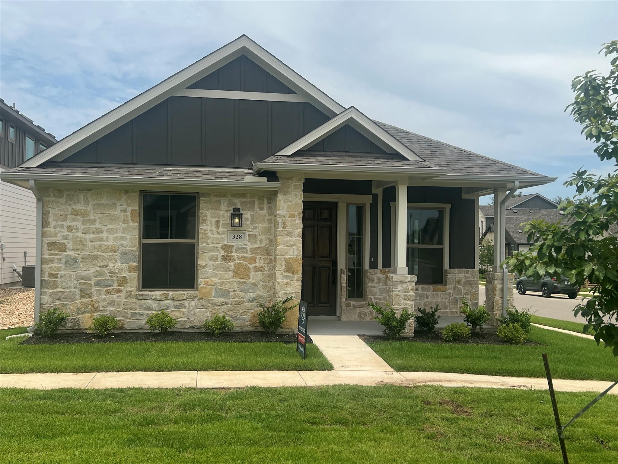 328 Orleanian Dr, Buda, TX 78610