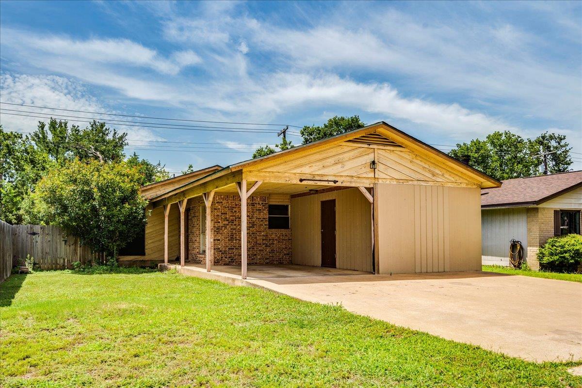 1605 Peachtree Valley Dr, Round Rock, TX 78681