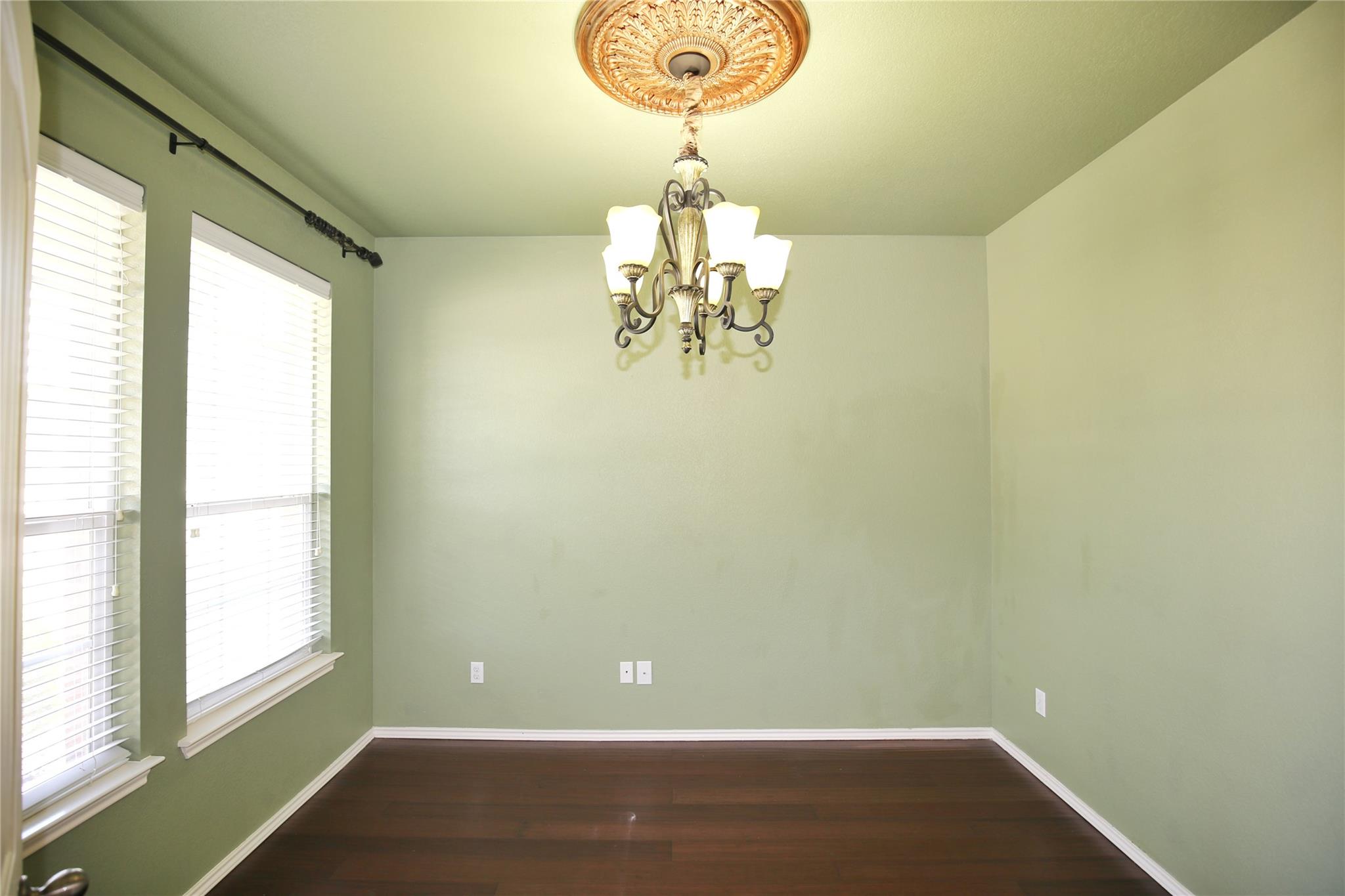 2720 Overton St, Round Rock, TX 78665