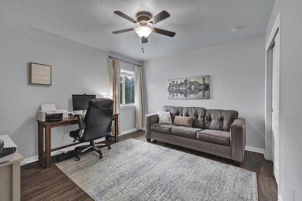 303 Parkside Dr, San Marcos, TX 78666