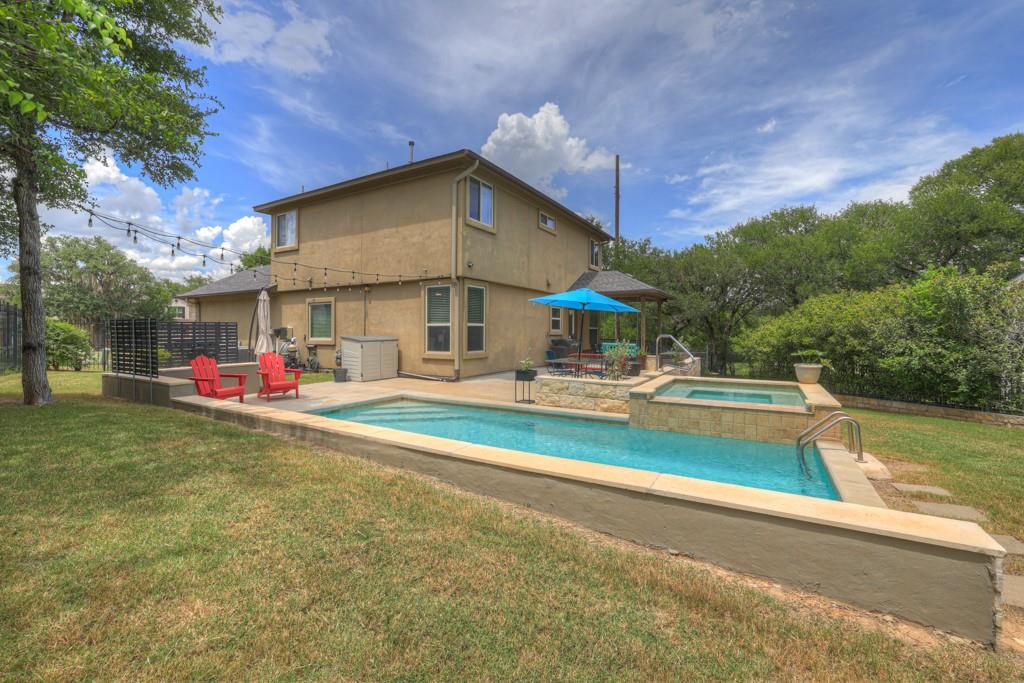 303 Parkside Dr, San Marcos, TX 78666