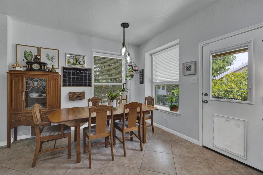 303 Parkside Dr, San Marcos, TX 78666