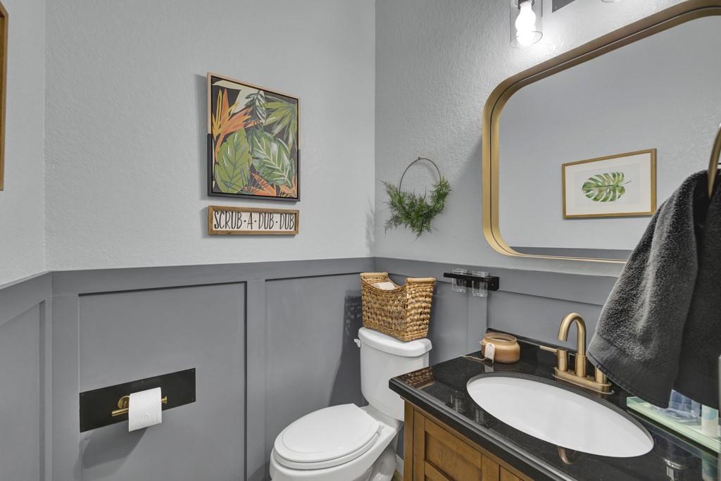 303 Parkside Dr, San Marcos, TX 78666