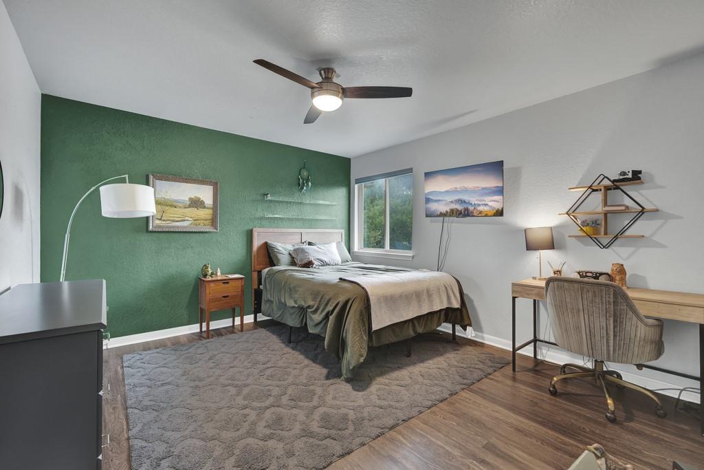 303 Parkside Dr, San Marcos, TX 78666