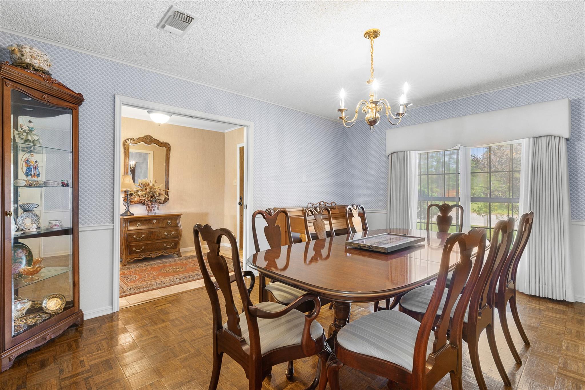 888 Acorn St, Giddings, TX 78942