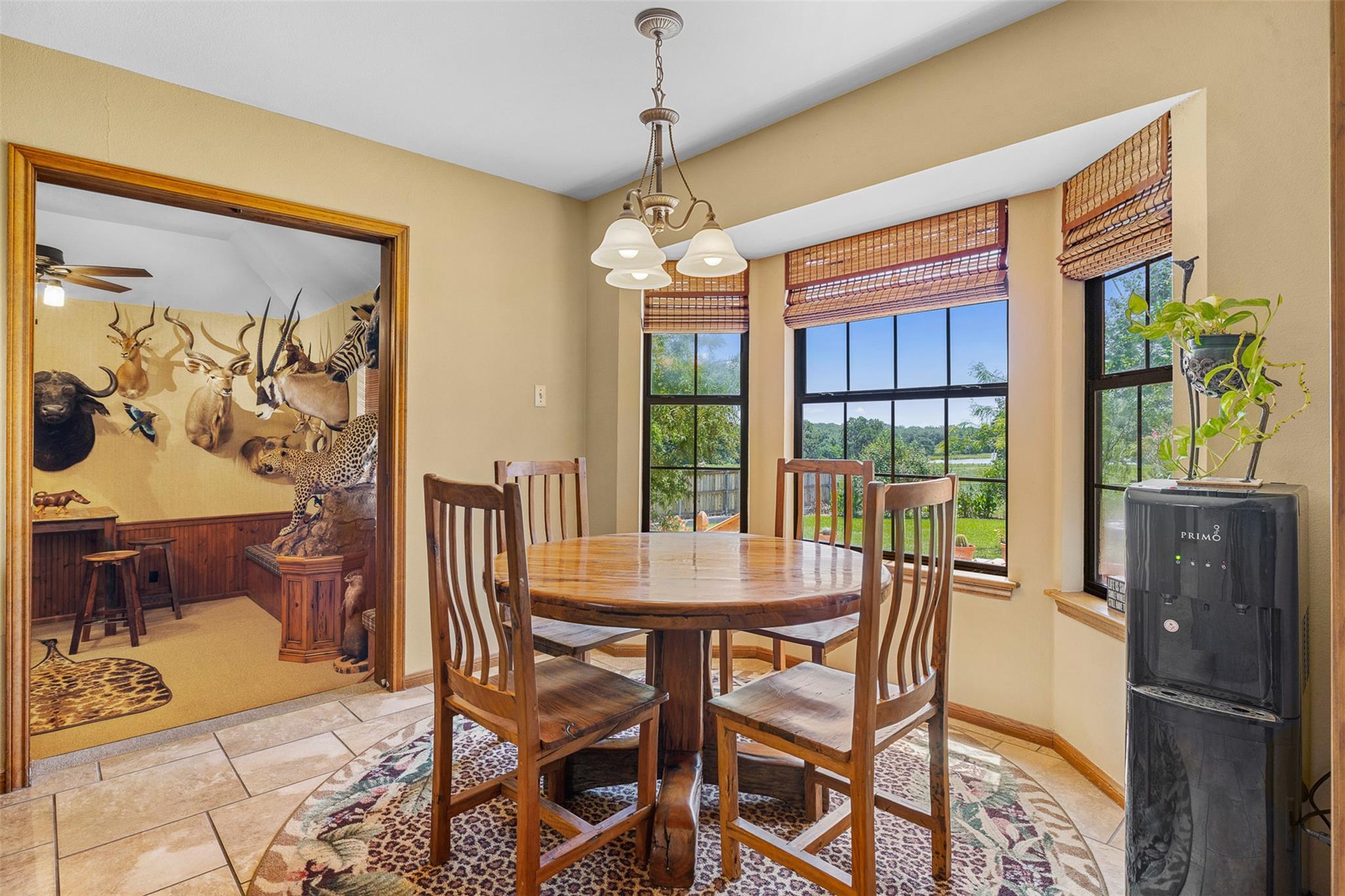 888 Acorn St, Giddings, TX 78942