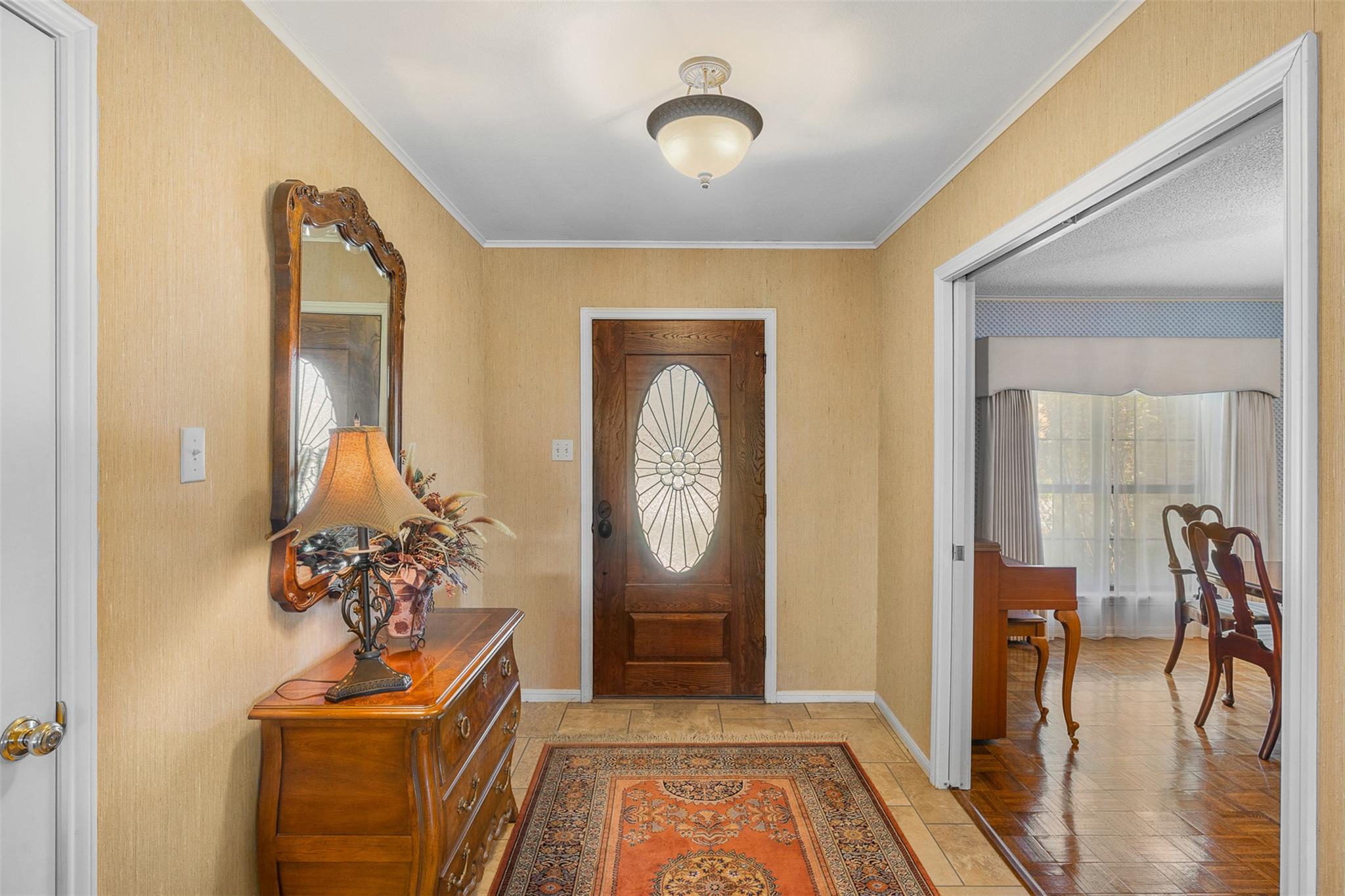 888 Acorn St, Giddings, TX 78942