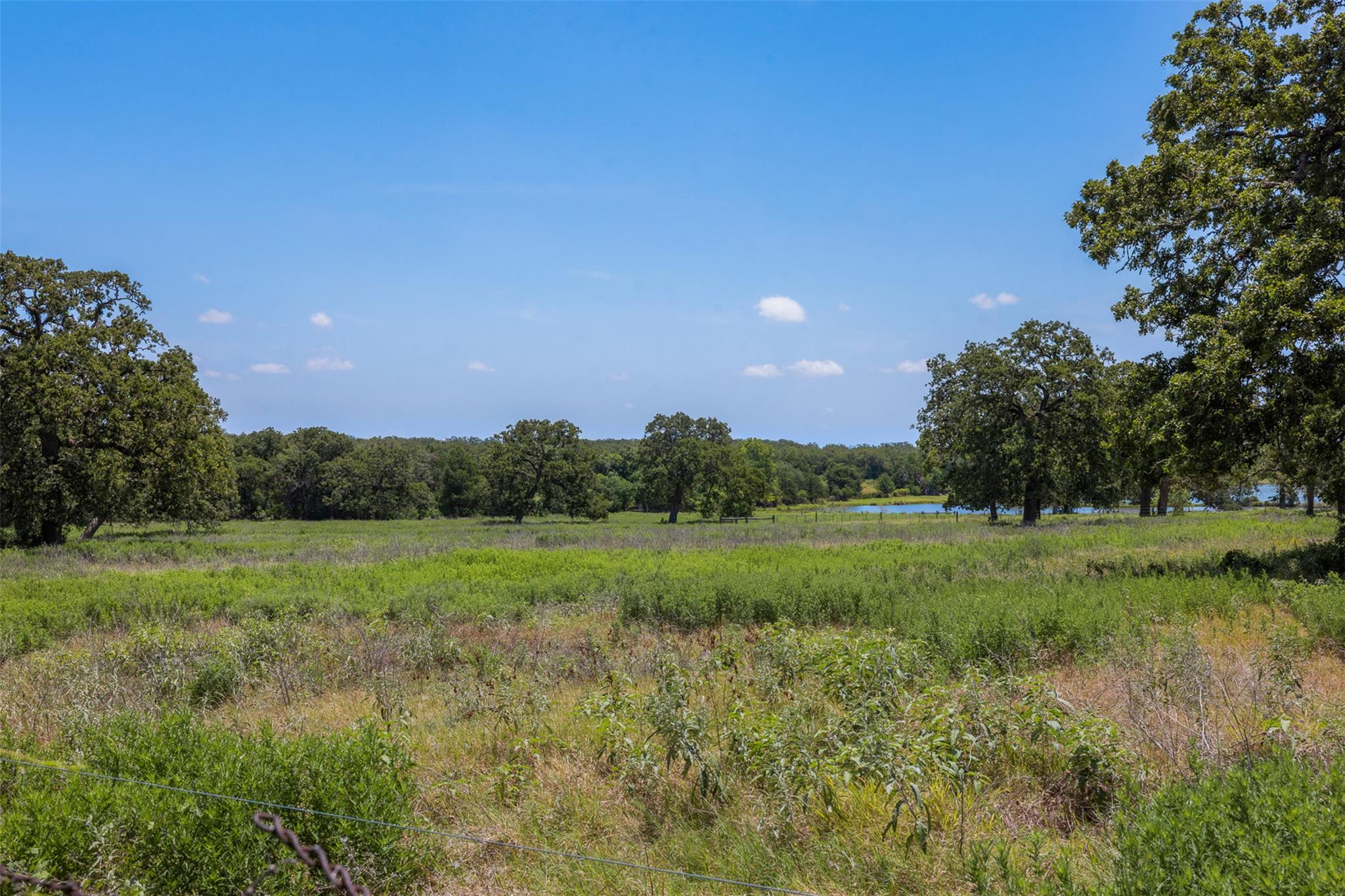 888 Acorn St, Giddings, TX 78942