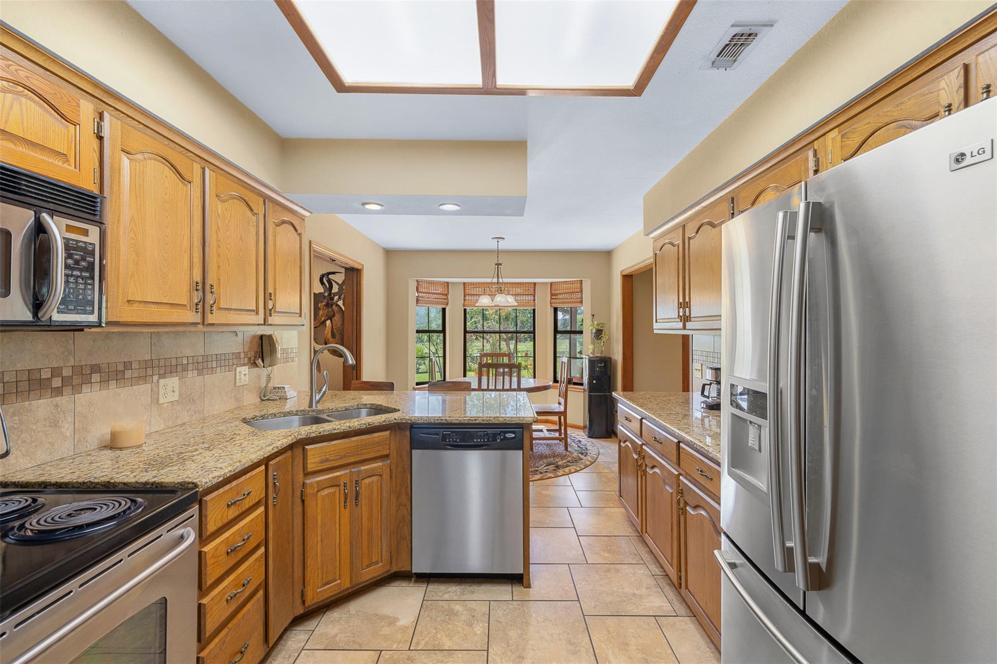 888 Acorn St, Giddings, TX 78942