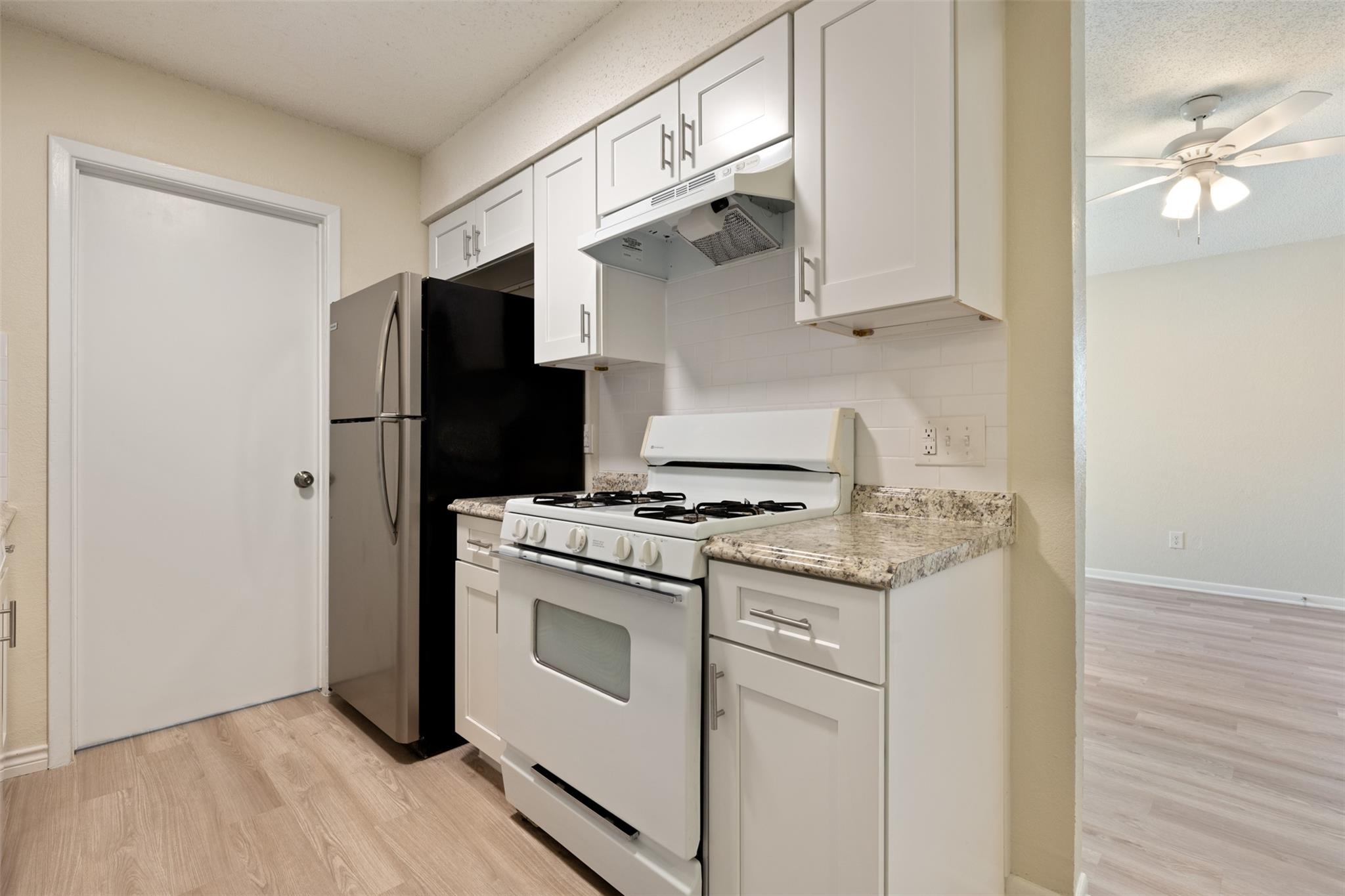 608 Country Aire Dr # A, Round Rock, TX 78664