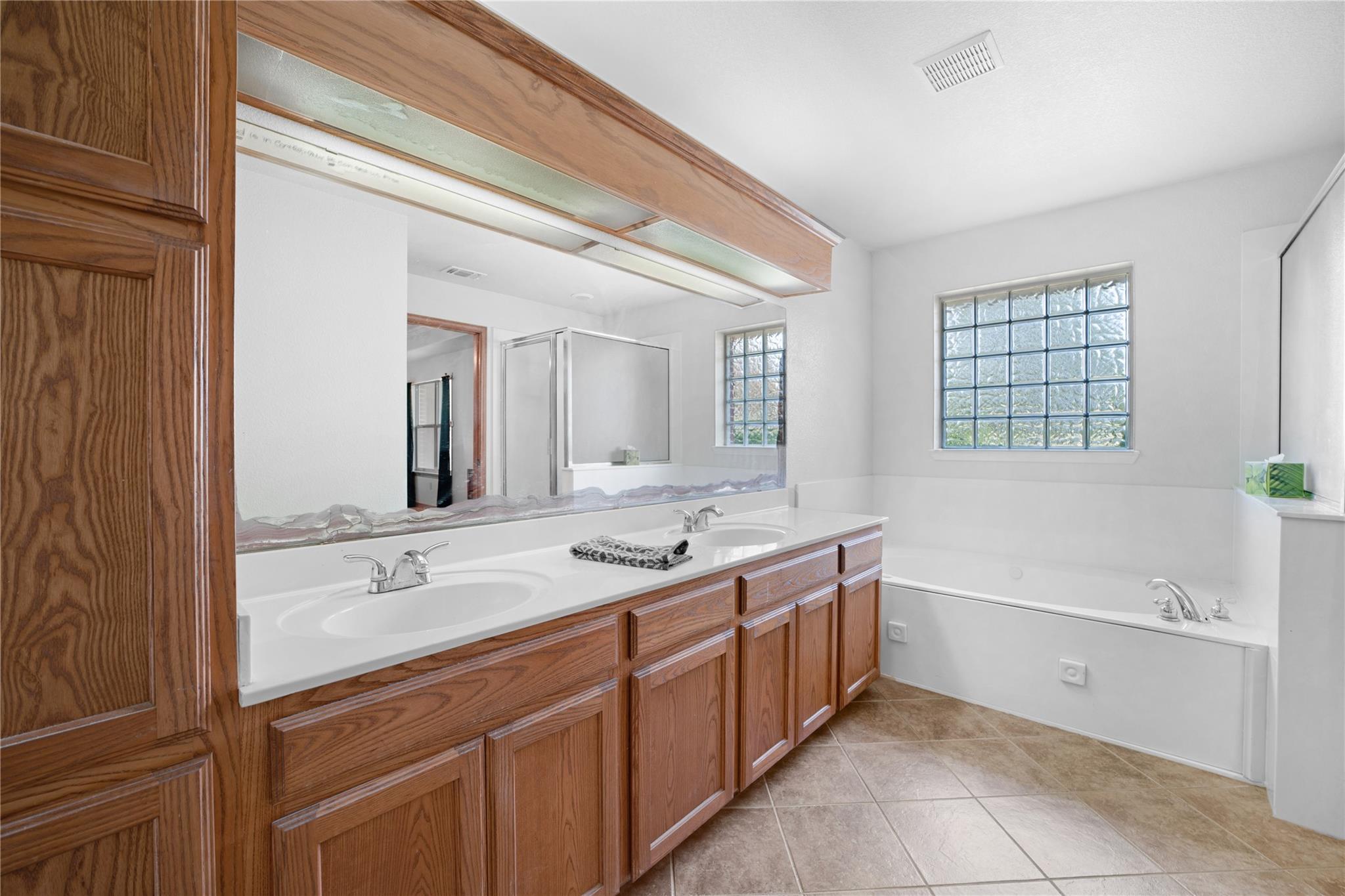 14053 Huber Rd, Seguin, TX 78155